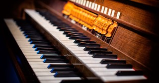 A close up of a piano or organ