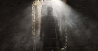 Invisible man in the tomb