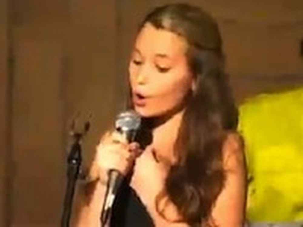 11 Year Old Girl Beautifully Sings O Holy Night