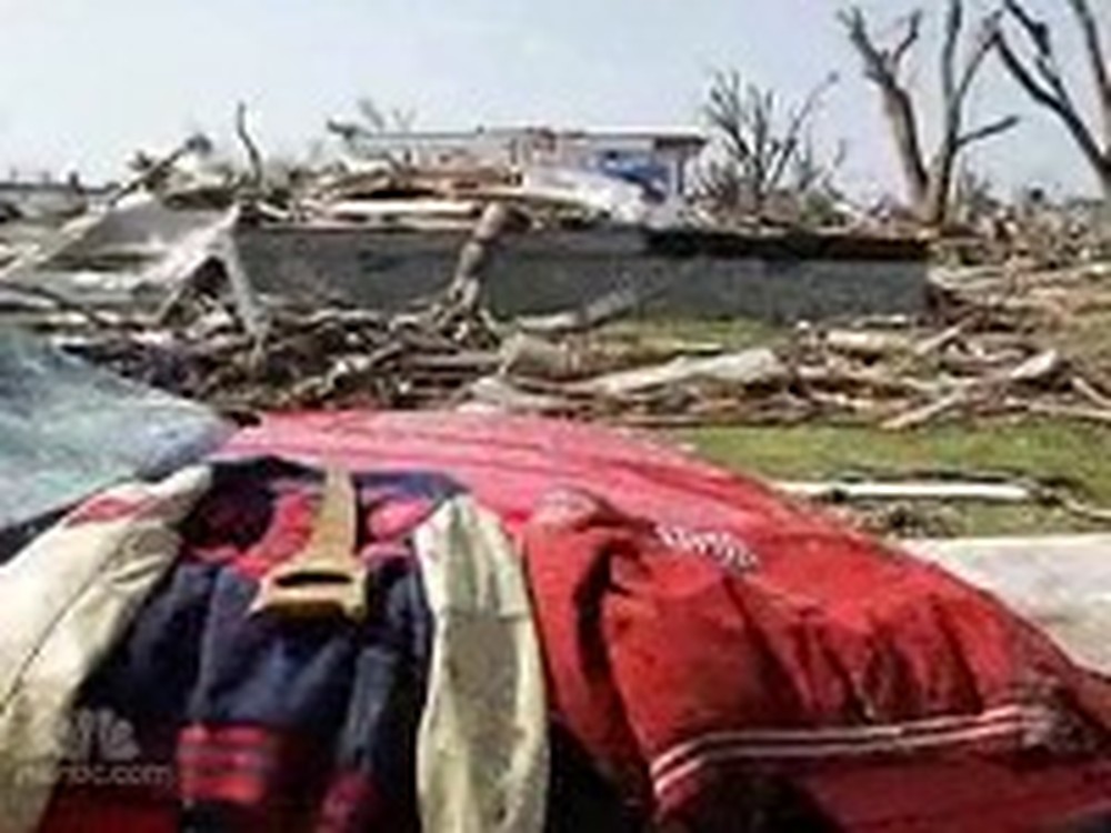 Man Sacrifices His Life to Save his Wife From a Tornado