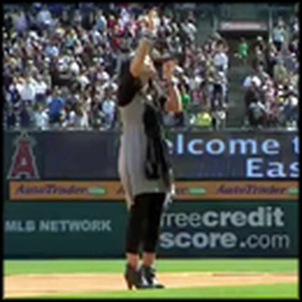 Kari Jobe Knocks a Song Out of the Park - Literally!