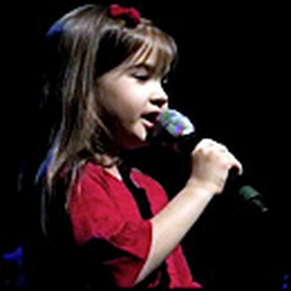 What Child is This Performed by an Amazing 5 Year Old