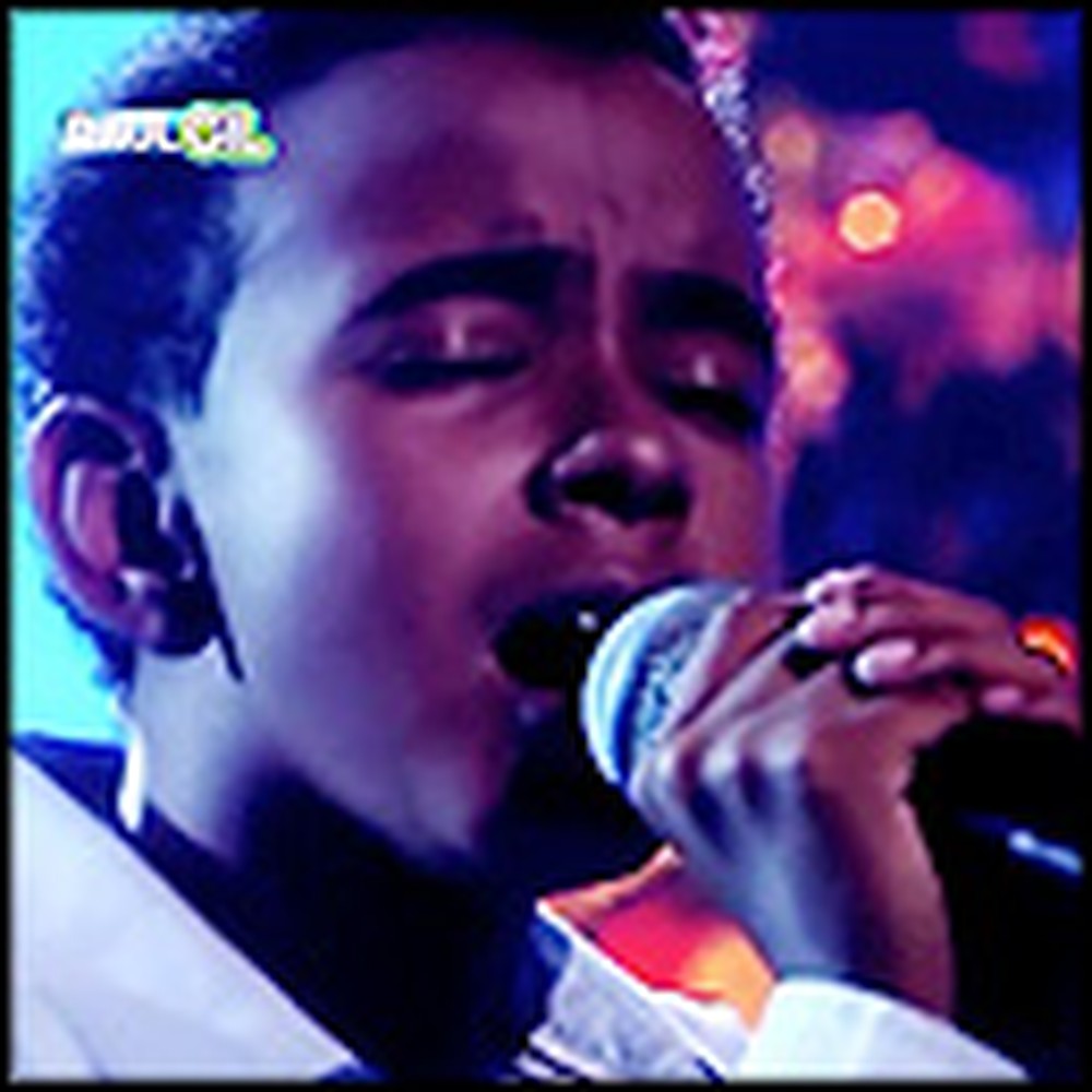 Child Singing Prodigy Will Wow You With This Christmas Performance