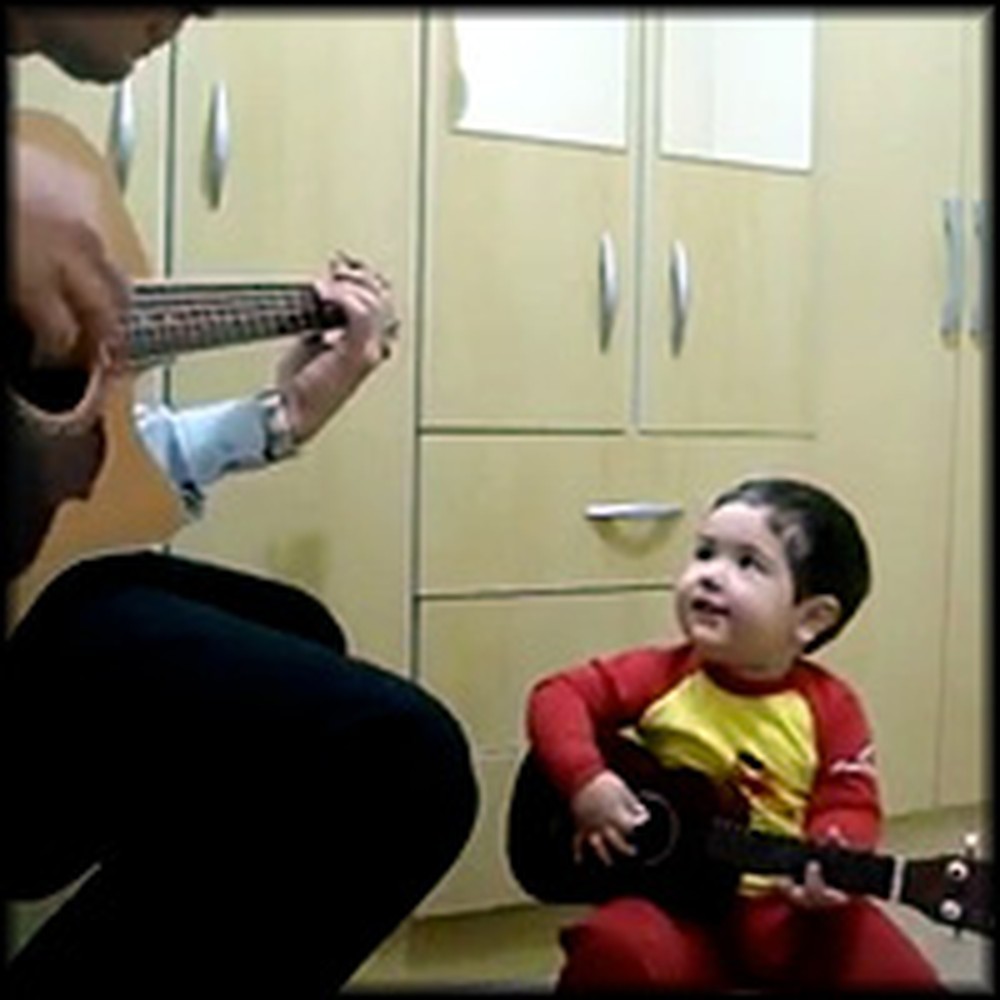 Adorable Baby Sings a Cute Duet with His Daddy