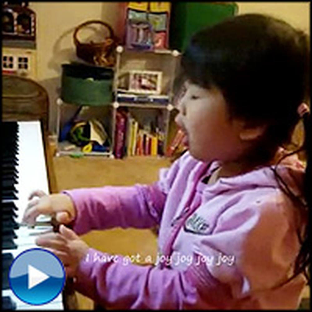 4 Year-Old Sings Her Heart Out for the Lord - Awww