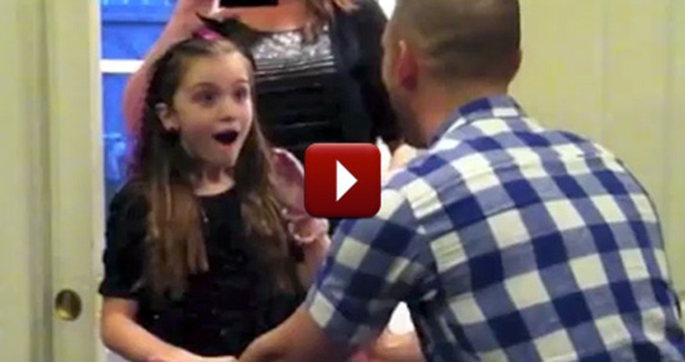 Christmas Came Early for This Little Girl - Her Soldier Brother Came Home