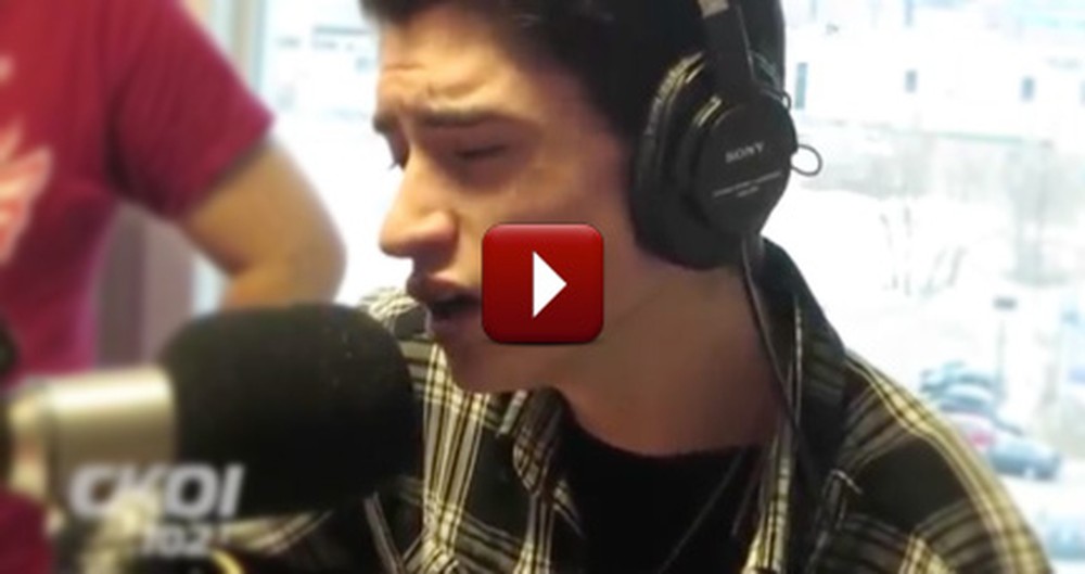 A 16 Year-Old Sings Blue Christmas Just Like Elvis - WOW