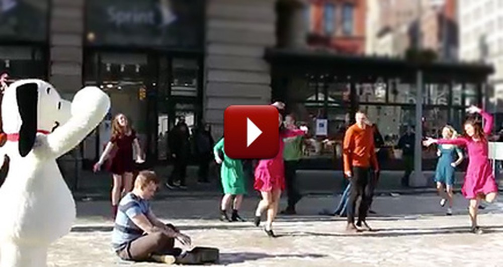 What Happened in NYC Just Stole Our Hearts - It's a Flash Mob, Charlie Brown!