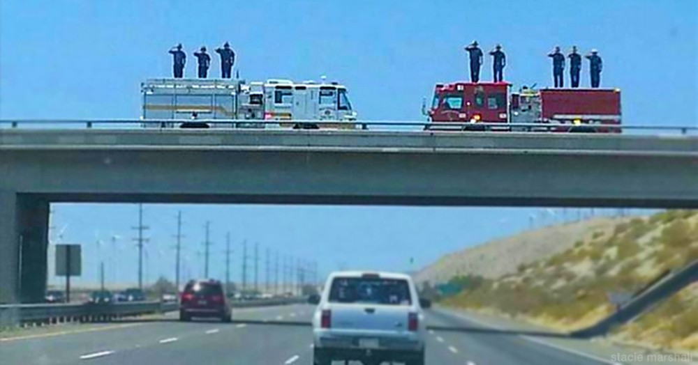 A Firefighter Died While Saving Others. And This Tribute Lasting 500 Miles Made Me Cry 500 Tears! 