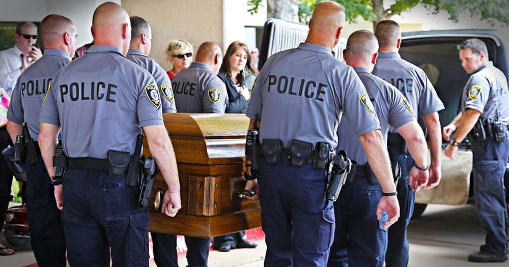 When You See What Officers Did For This Fallen Hero You'll Be Stunned. Get Your Tissues Ready! 