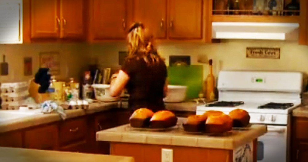 Woman Bakes For A Month To Repay A Single Act Of Kindness