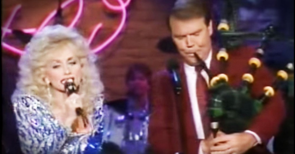 Dolly And Glenn Campbell's 'Amazing Grace' Will Wow You!