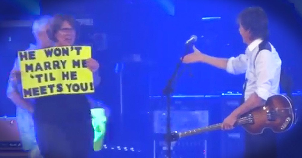 He Stopped His Concert For This ADORABLE Proposal