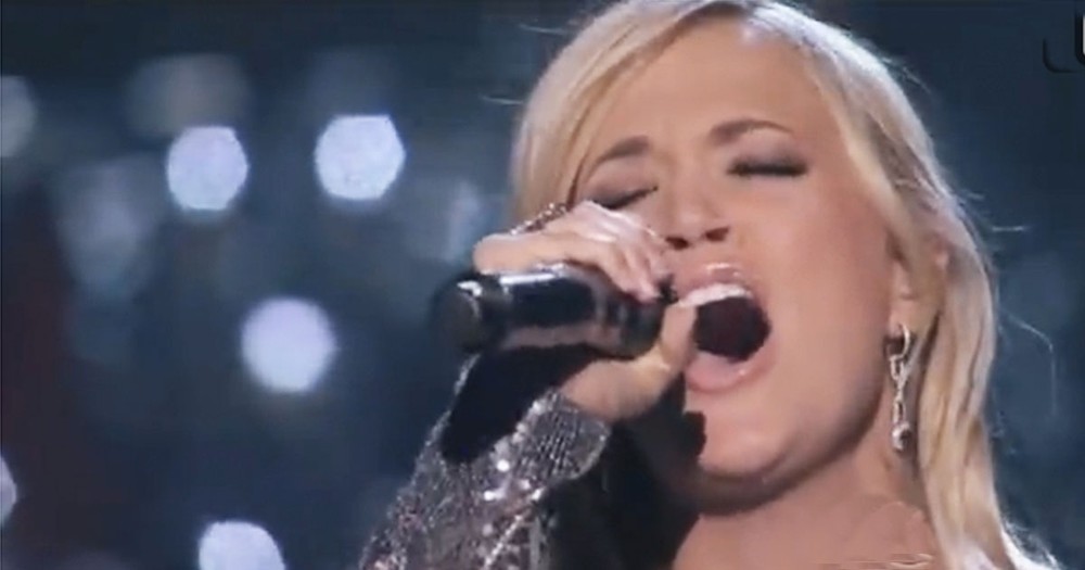 Carrie Underwood Sings How Great Thou Art