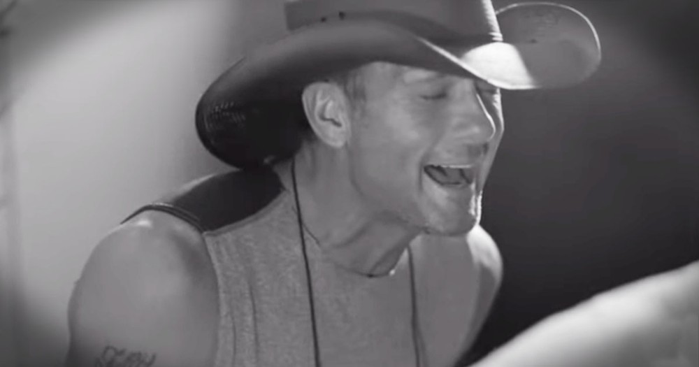 Tim McGraw Sings For His Baby Girl