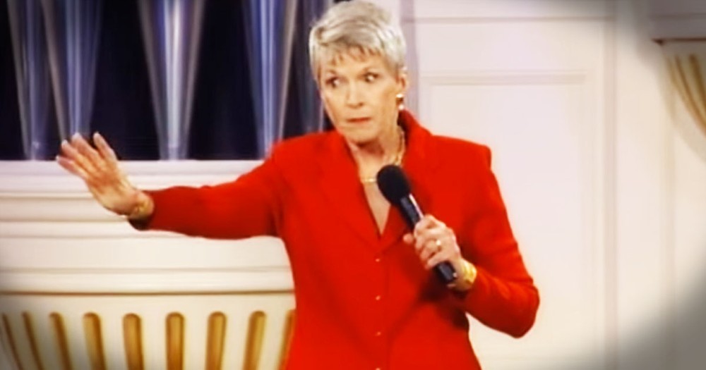 Jeanne Robertson, Left-brain and Luggage Is A Recipe For Hilarity