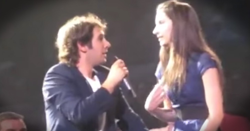 Josh Groban Picks a Girl From the Audience to Sing a Duet and She Nails It
