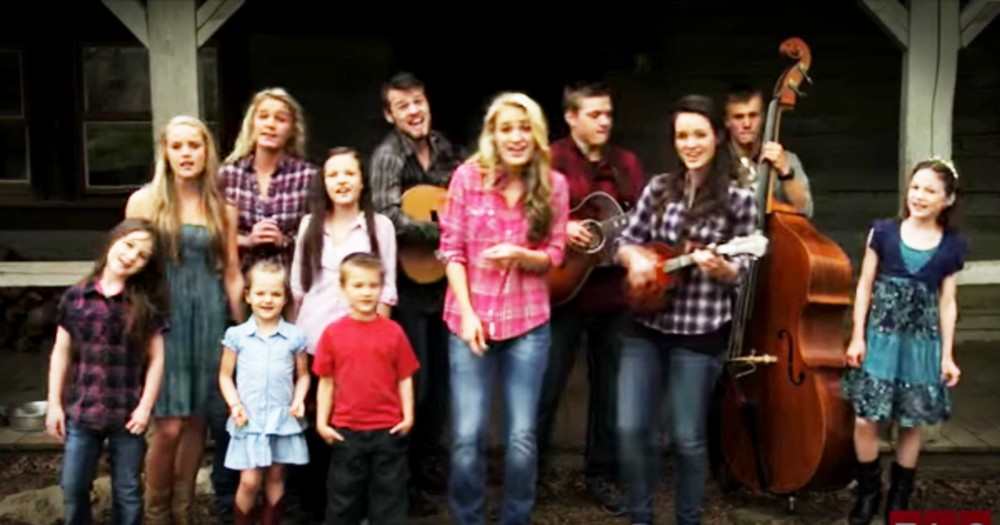 Willis Family's Original Song '100 Times Better' Is Too Cute