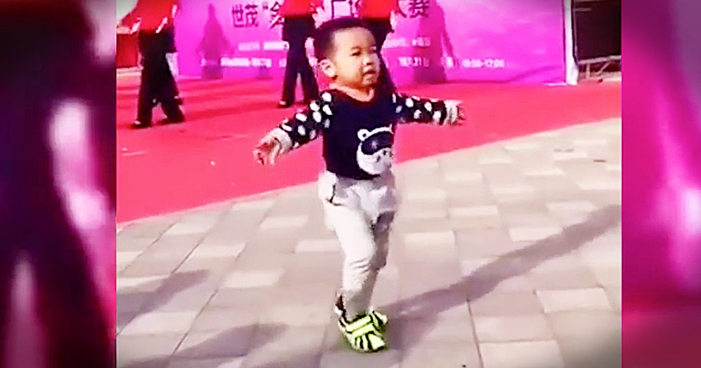Adorable Dancing Toddler Steals The Show