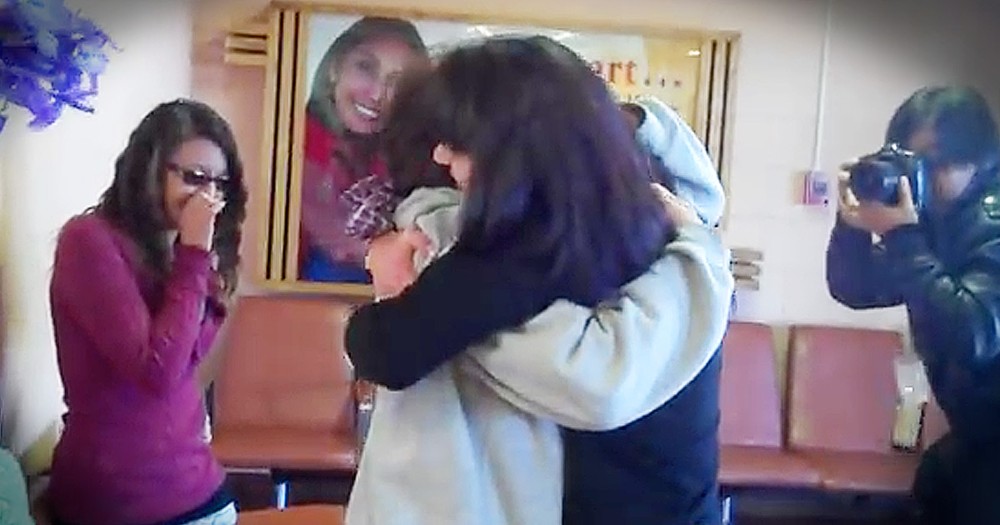 Mom Reunites With Daughter She Gave Up 34 Years Ago