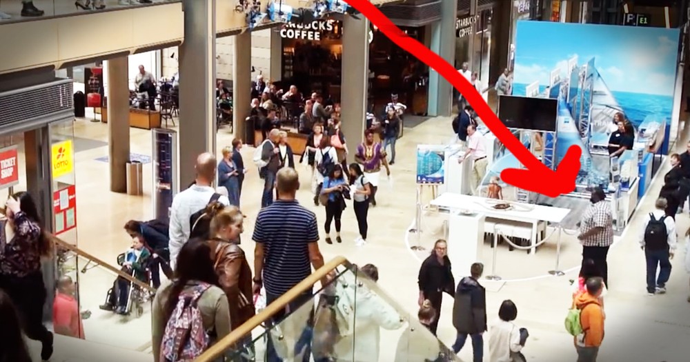 Gospel Flash Mob In A Mall Will Make Your Day Extra Happy