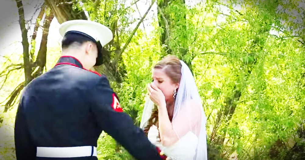 She Feared Her Marine Brother Would Miss Her Wedding Until He Walked Around The Corner