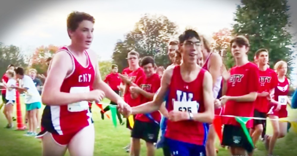Teen Runner's Act Of Kindness For A Competitor Is Proof Kindness Wins