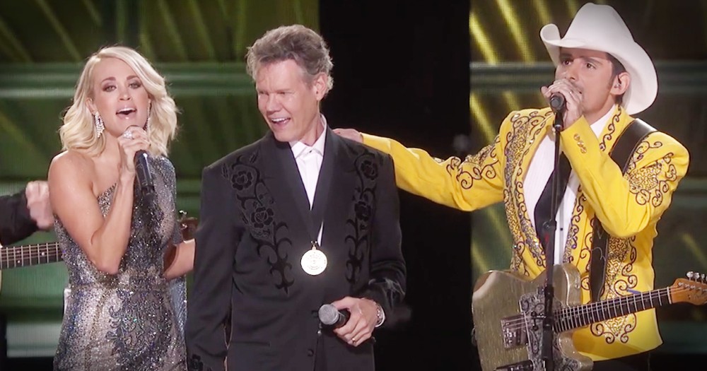 Country Artists Help Randy Travis With Emotional Performance Of 'Forever And Ever Amen'