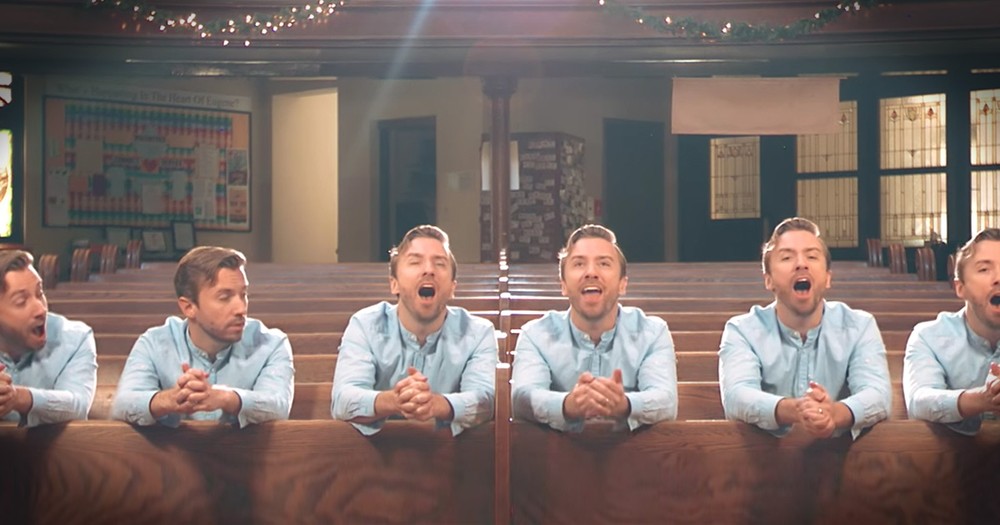 One Man Wows With His  A Cappella 'What Child Is This'