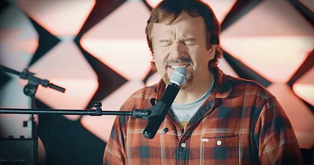 Casting Crowns Wows With An Acoustic 'Glorious Day'