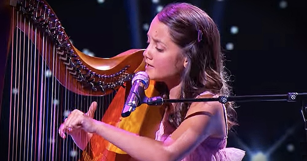 Talented 12-Year-Old Girl Wows With Beautiful Playing Of Harp And Her Angelic Voice