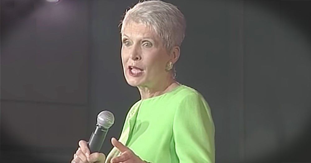 Jeanne Robertson Hilariously Asks Left Brain About His Thoughts 