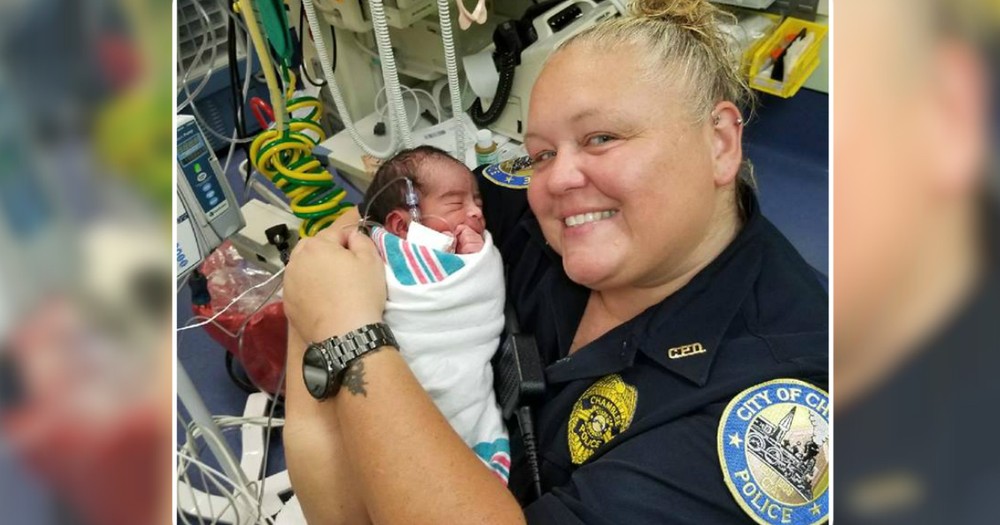 Hospital Cleaning Staff Discover Abandoned Baby in Gym Bag