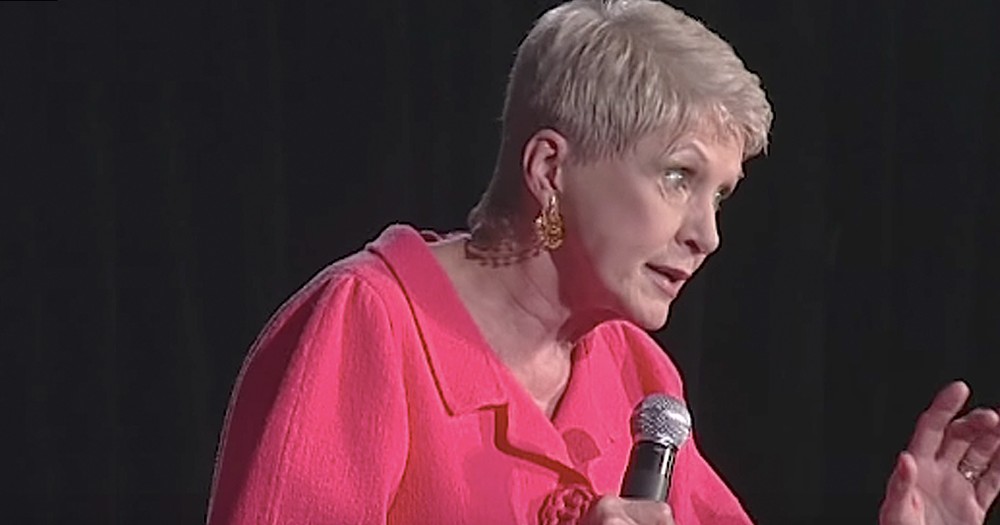 Jeanne Robertson Pokes Fun At Her Southern Accent 