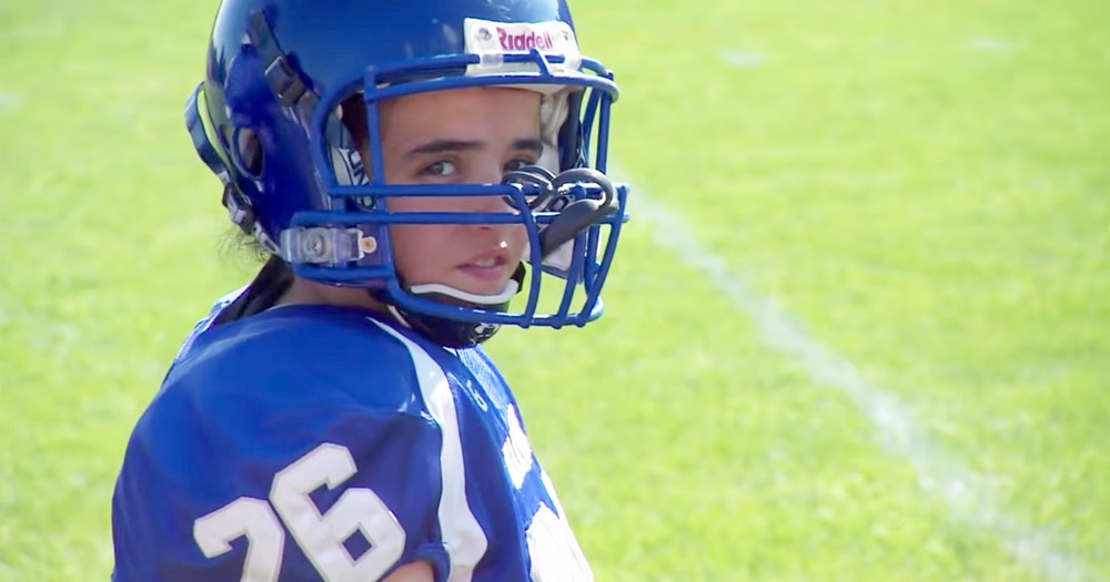 Brave Teen Girl Makes History Playing On High School Football Team