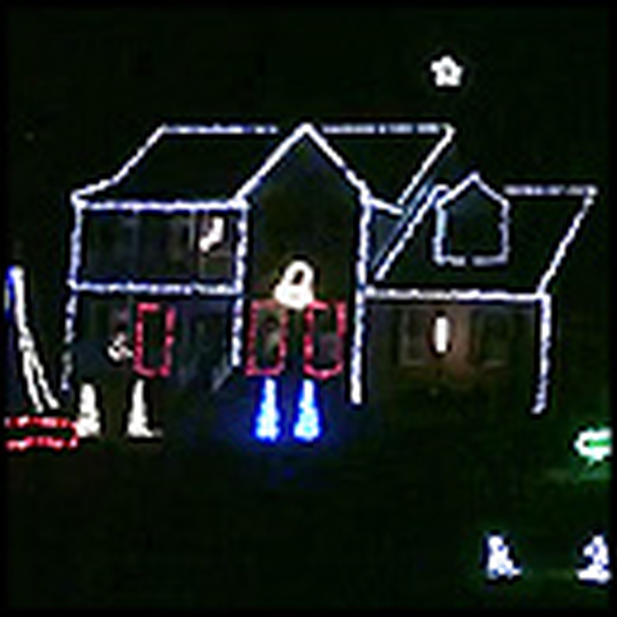 Unique Christmas Light Show is SO Fun You've Never Seen One Like This Before!