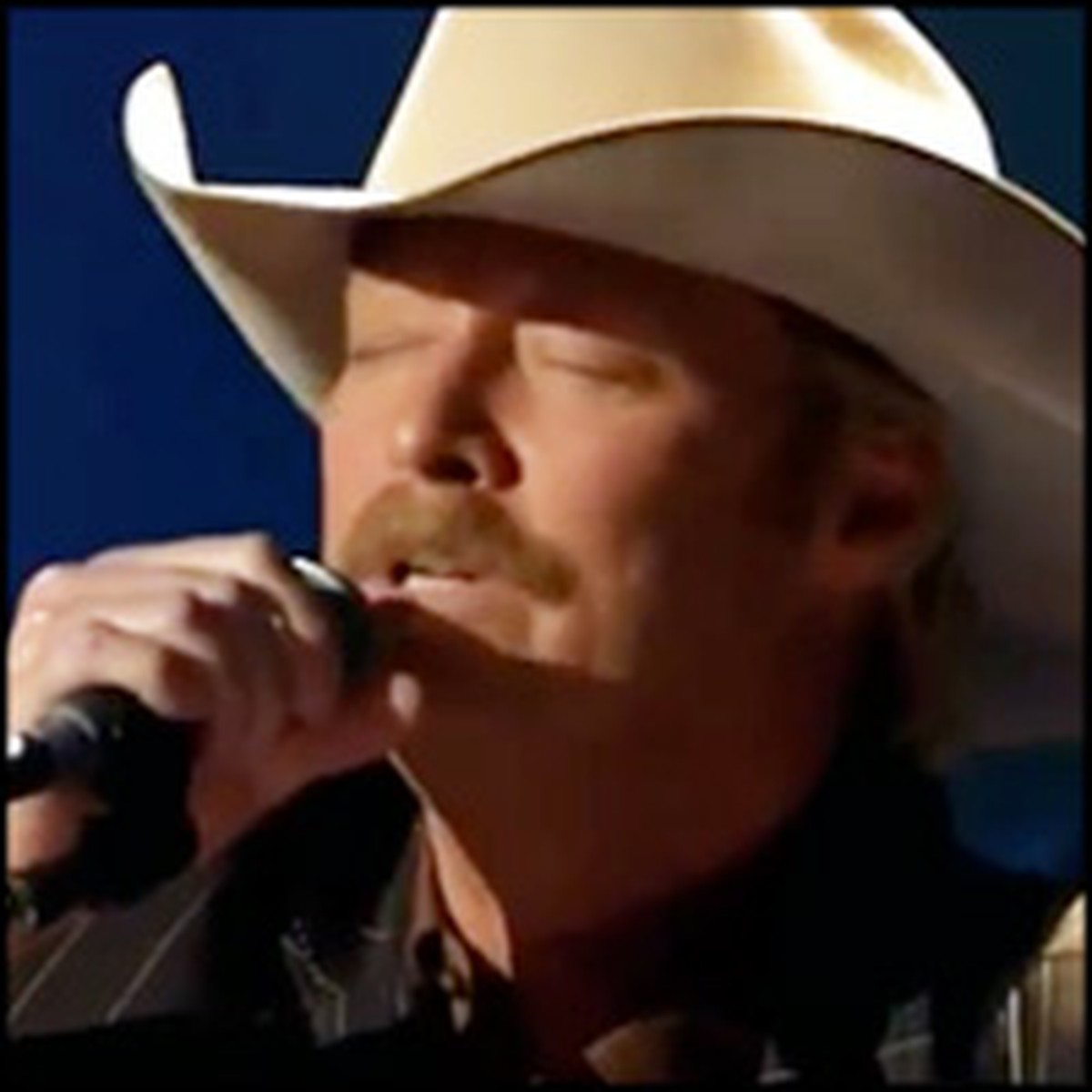 Alan Jackson Sings of Jesus' Love and Friendship - Incredibly Uplifting