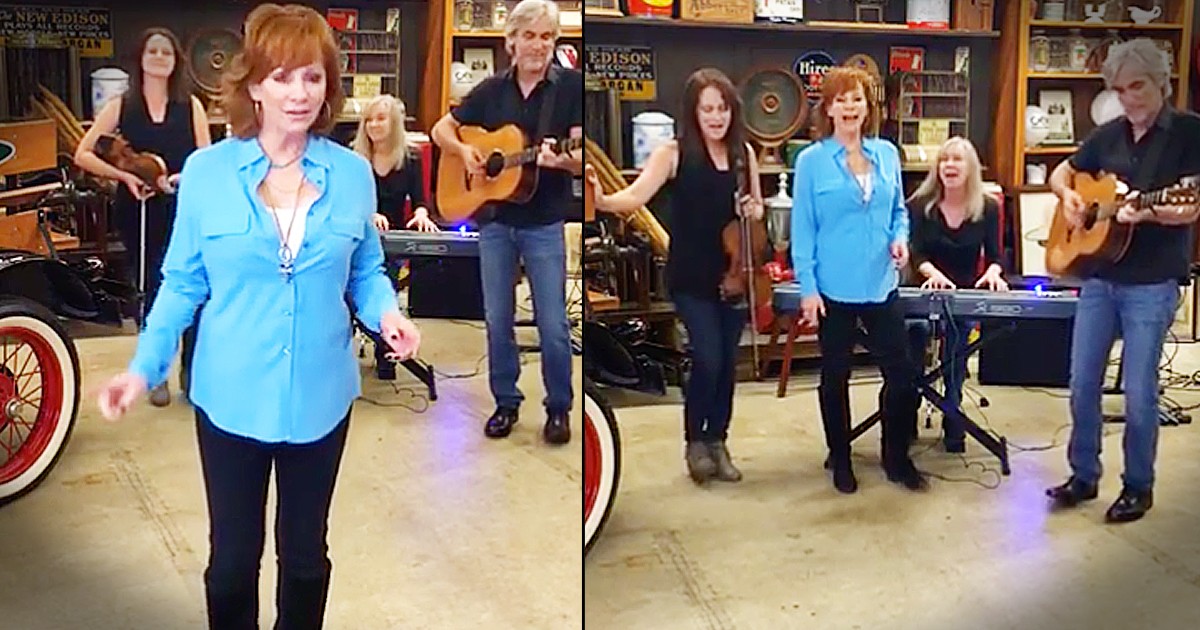 Reba McEntire Performs Song In Cracker Barrel Warehouse