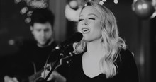 Emily Ann Roberts From The Voice Sings 'Mary Did You Know' Country Style