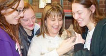 Mom Bringing A Cat Home Even Though She's Allergic Is Fulfilling A 'Dying' Wish
