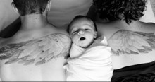 Parents Honor Late Son In Heartbreakingly Beautiful Photo With Newborn