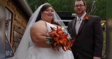 Trapped By Their Weight, Husband And Wife Set Out On A Hard Journey