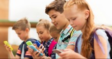 2 Apple Investors Sound the Alarm When It Comes to Kids, iPhones, and Addiction