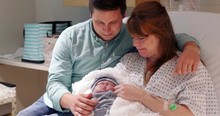 A Mother Shows Incredible Faith As She Sees Miracle During Tragedy