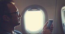 Passenger Sees Stranger's Disturbing Texts, Then Helps Stop Evil Plan