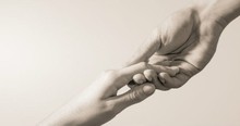 Young Mom-Of-5 Was Ready To End It All Until A Compassionate 'Guardian Angel' Took Her Hand