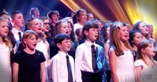 160-Voice Choir Sings Hallelujah