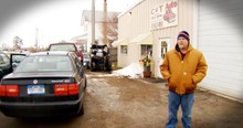 Mechanic Pays $1,500 Bill For Single Dad To Save Christmas