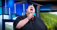Justin Williamson Sings New Song 'When I Sing'