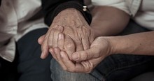 Loving Couple Married for 65 Years Die on the Same Day